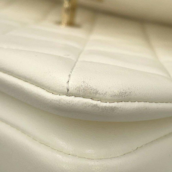 シャネル ハンドバッグ ココマーク マトラッセ トップハンドル ラムスキン A92236 CHANEL  2wayチェーンショルダーバッグ 白