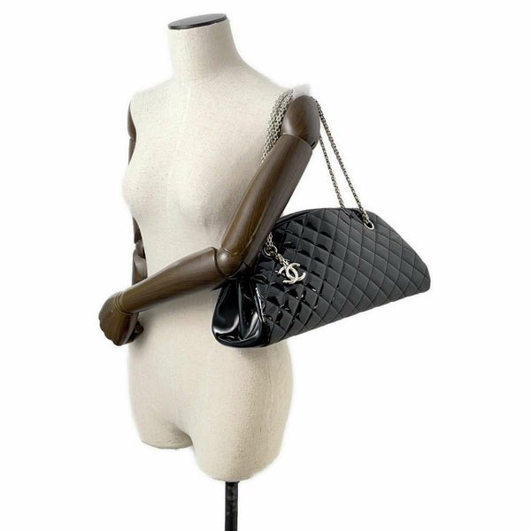 シャネル チェーンショルダーバッグ マドモアゼル ボーリングバッグ パテント A49854 CHANEL 黒