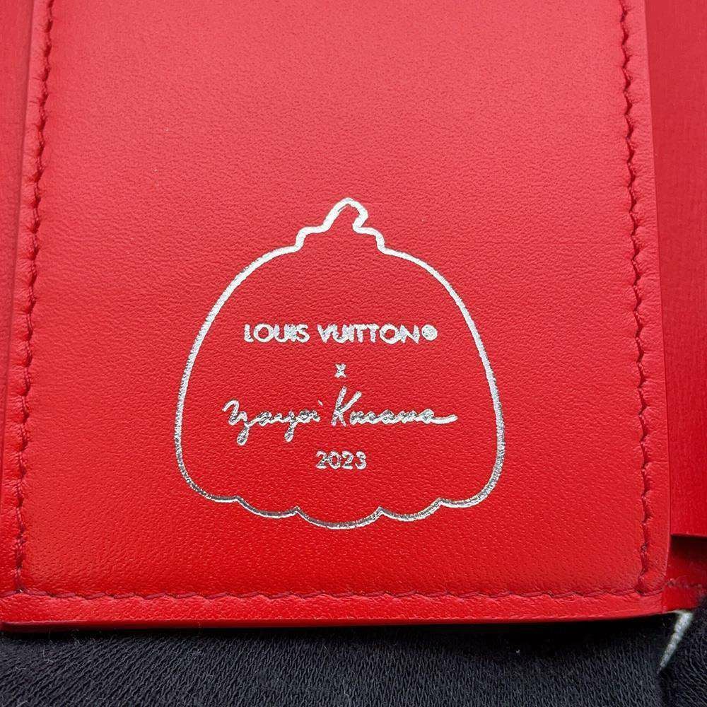【正規品】ルイヴィトン カプシーヌ コンパクト トリヨンカーフ イニシャル有 LOUIS VUITTON（ルイ・ヴィトン） 三つ折り財布 ポルトフォイユ