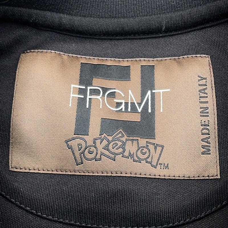 フェンディ Ｔシャツ フラグメント ポケモン コラボ カイリュー コットン メンズサイズS FS9626 FENDI トップス 黒