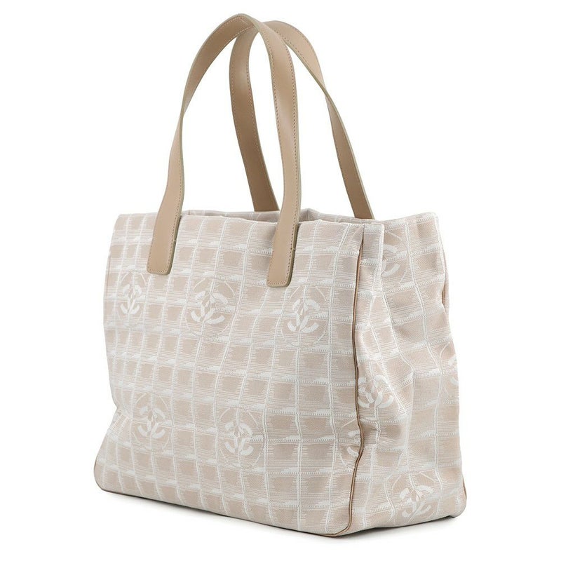 シャネル トートバッグ ニュートラベルライン トートMM ナイロン A15991 CHANEL