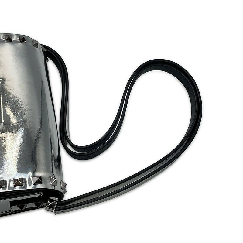 ヴァレンティノ・ガラヴァーニ ショルダーバッグ ロックスタッズ パテント 3W2B0M42QTE VALENTINO