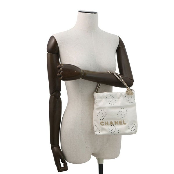 シャネル ハンドバッグ CHANEL 22 ミニ ココマーク パンチング シャイニーカーフレザー AS3980 CHANEL 2way 白