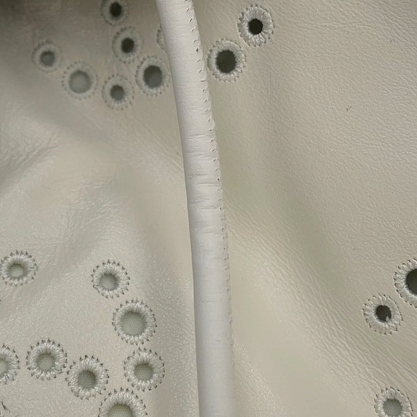 シャネル ハンドバッグ CHANEL 22 ミニ ココマーク パンチング シャイニーカーフレザー AS3980 CHANEL 2way 白