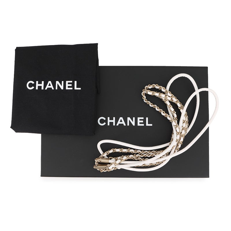 シャネル ハンドバッグ CHANEL 22 ミニ ココマーク パンチング シャイニーカーフレザー AS3980 CHANEL 2way 白