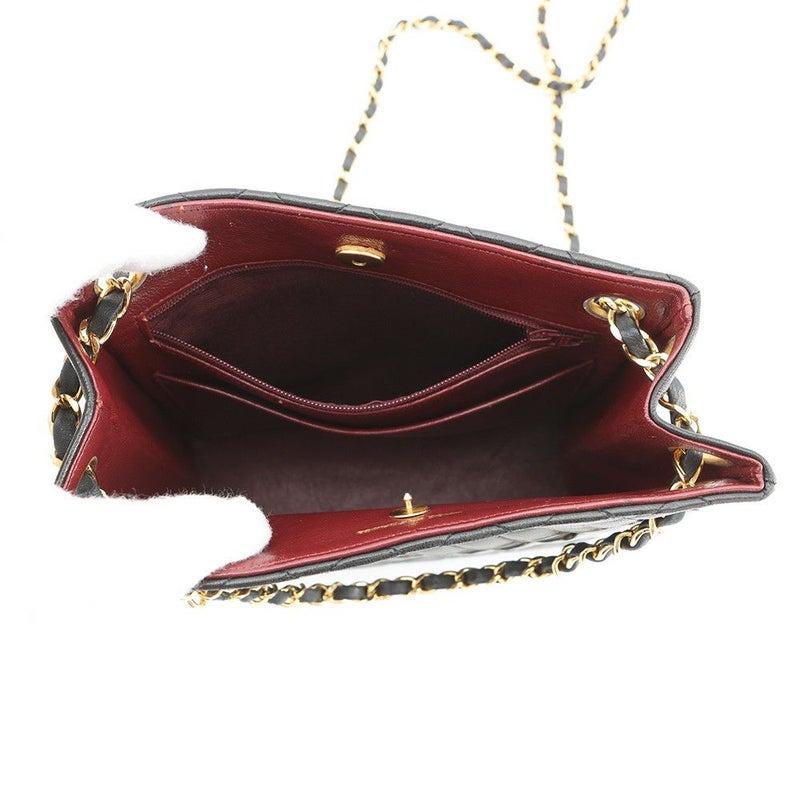 シャネル チェーンショルダーバッグ マトラッセ ココマーク ラムスキン CHANEL 黒