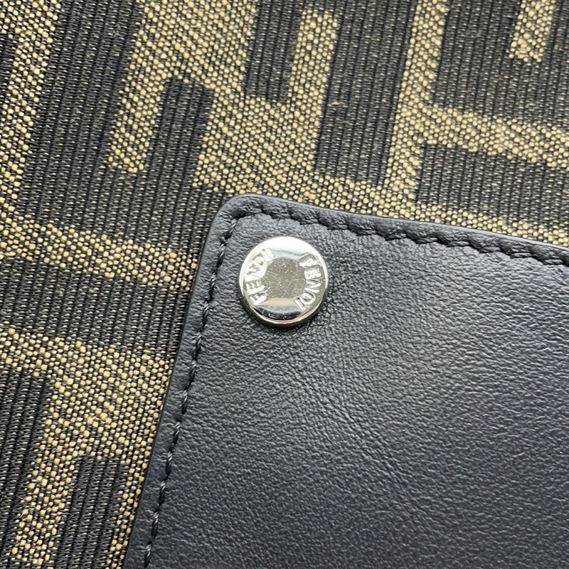 フェンディ ショルダーバッグ  バゲットスリム ズッカ柄 キャンバス 7M0295 FENDI