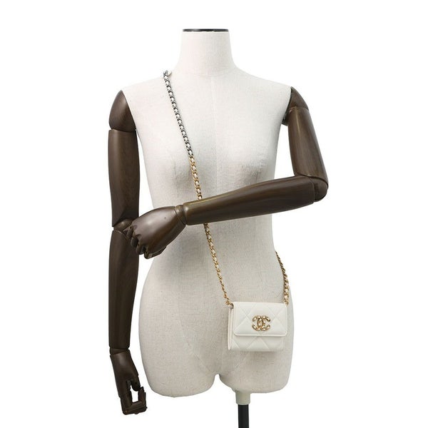 シャネル チェーンウォレット シャネル19 コインパース ラムスキン AP1787 CHANEL 二つ折り財布 白