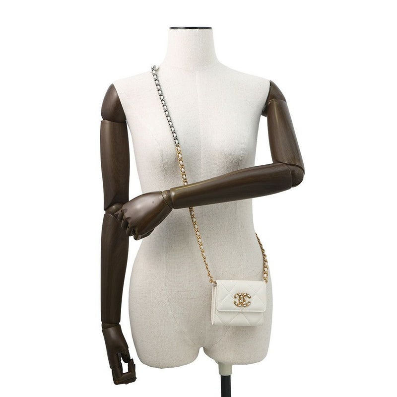 シャネル チェーンウォレット シャネル19 コインパース ラムスキン AP1787 CHANEL 二つ折り財布 白