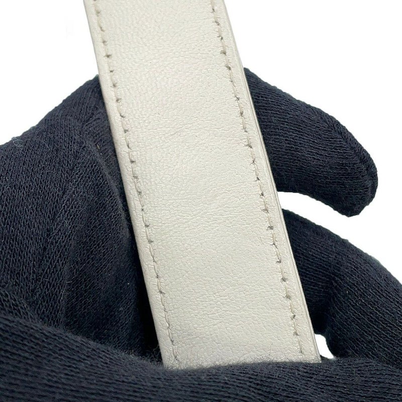 シャネル チェーンウォレット シャネル19 コインパース ラムスキン AP1787 CHANEL 二つ折り財布 白