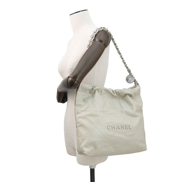 シャネル ハンドバッグ シャネル22 シャイニーカーフレザー AS3260 CHANEL