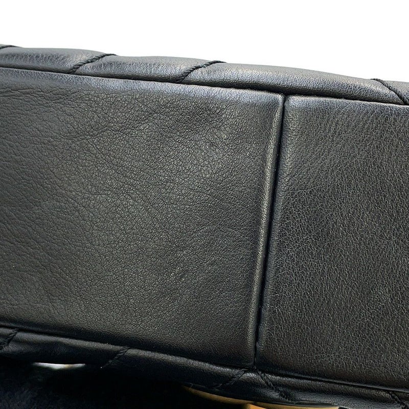 シャネル チェーンショルダーバッグ ココマーク シェブロン ラムスキン CHANEL 黒