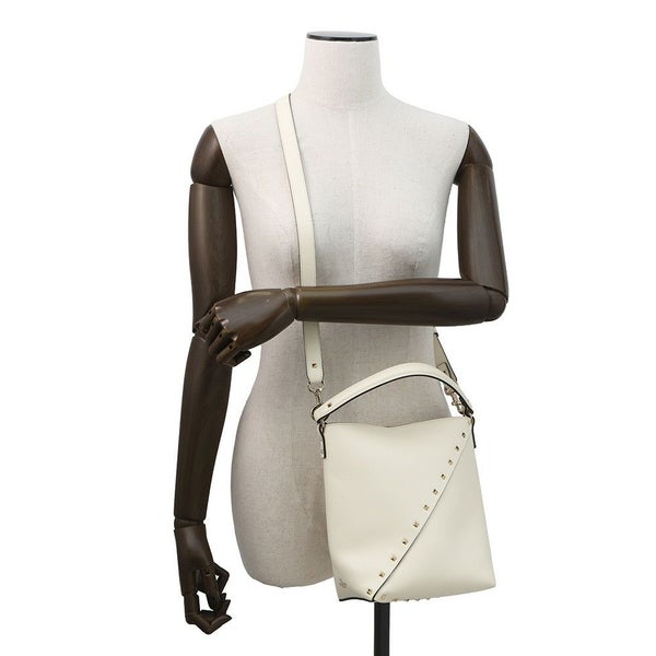 ヴァレンティノ ハンドバッグ ロックスタッズ ウィスピー バケットバッグ 5W2B0Q00PIY 2way 白