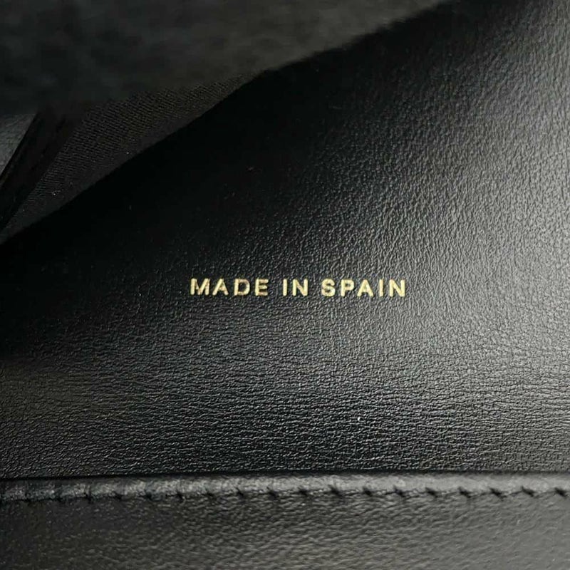 シャネル 三つ折り財布 マトラッセ ココマーク トランプ スモールウォレット キャビアスキン AP3080 財布 黒