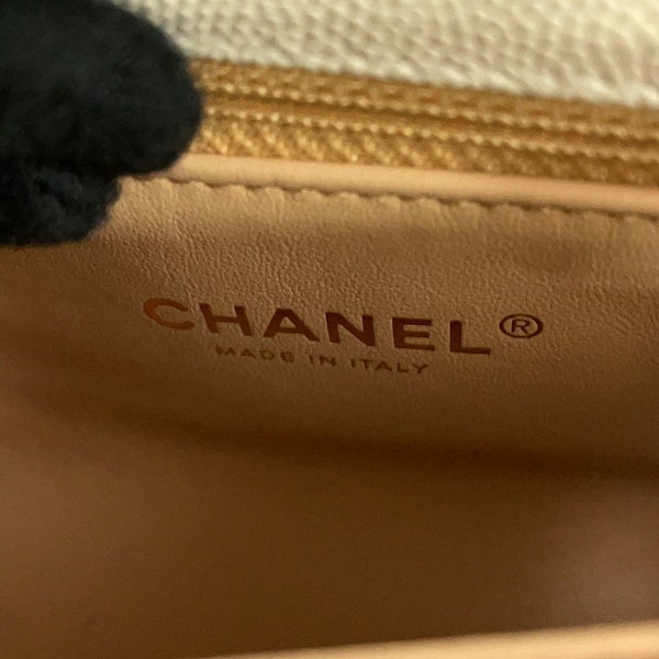 シャネル ハンドバッグ ココマーク マトラッセ ココハンドル ミニ キャビアスキン AS2215 CHANEL 2way 白