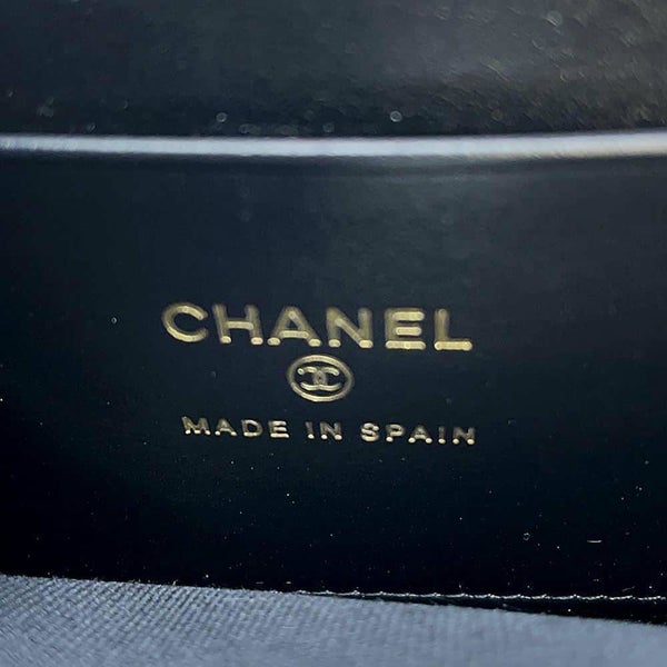 シャネル コインケース ココマーク マトラッセ ジップコインパース キャビアスキン AP3977 CHANEL 財布 黒