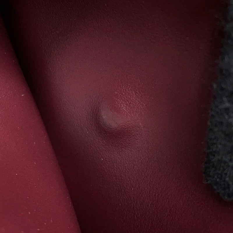 セリーヌ 三つ折り財布 トリオンフ スモールフラップウォレット ゴートスキン 10D783GVE.28DG CELINE