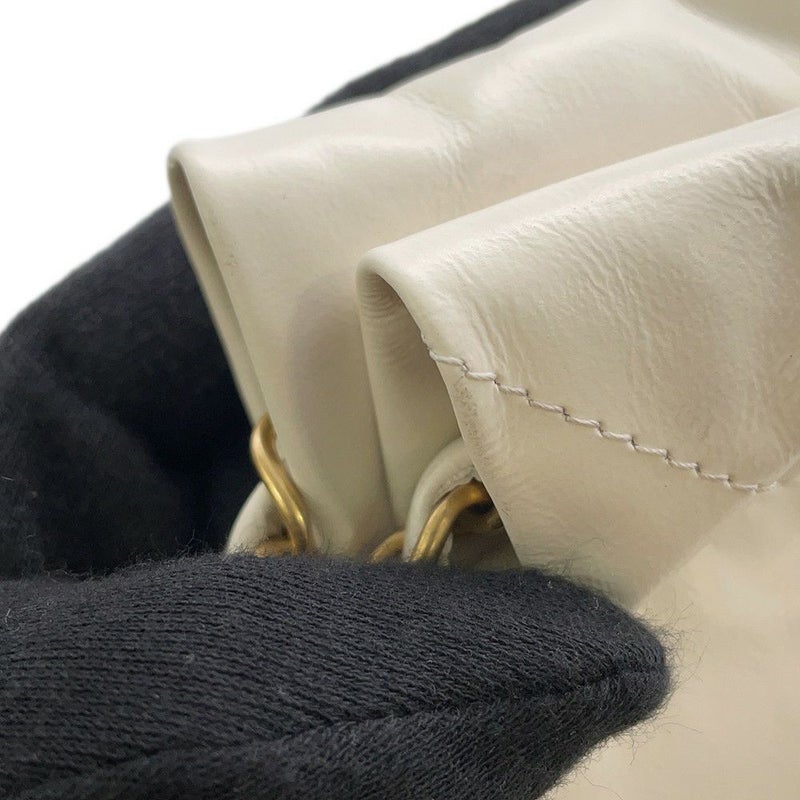 シャネル チェーンショルダーバッグ CHANEL22 スモール カーフスキン AS3260 CHANEL ポーチ付き 白