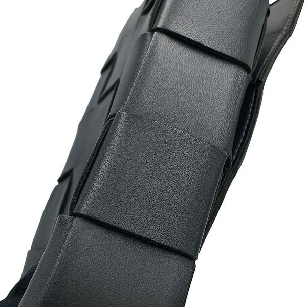 ボッテガヴェネタ ショルダーバッグ マキシイントレチャート カセット ラムスキン 578004 BOTTEGA VENETA 黒