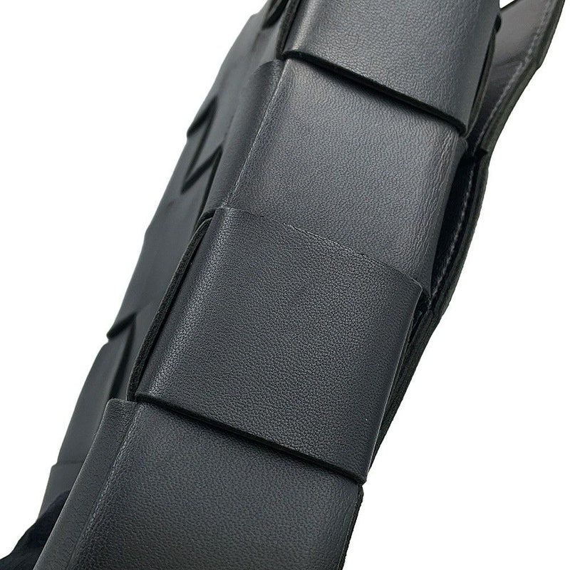 ボッテガヴェネタ ショルダーバッグ マキシイントレチャート カセット ラムスキン 578004 BOTTEGA VENETA 黒