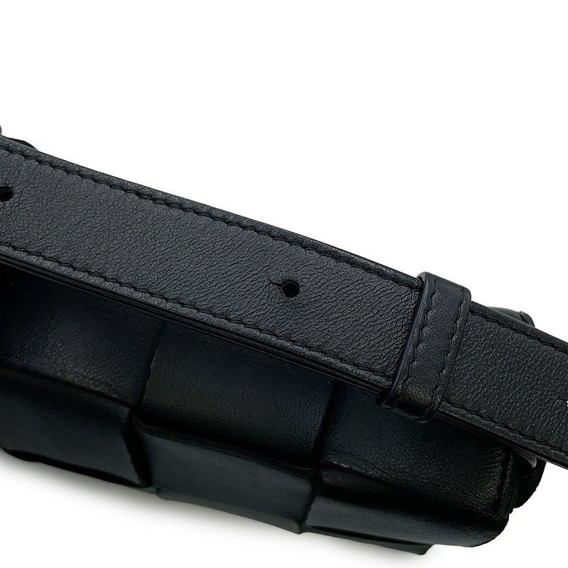 ボッテガヴェネタ ショルダーバッグ マキシイントレチャート カセット ラムスキン 578004 BOTTEGA VENETA 黒