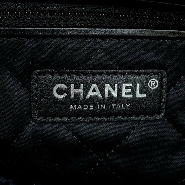 シャネル ハンドバッグ CHANEL 22 マトラッセ スモール デニム AS3260 CHANEL ポーチ付き ショルダーバッグ 黒
