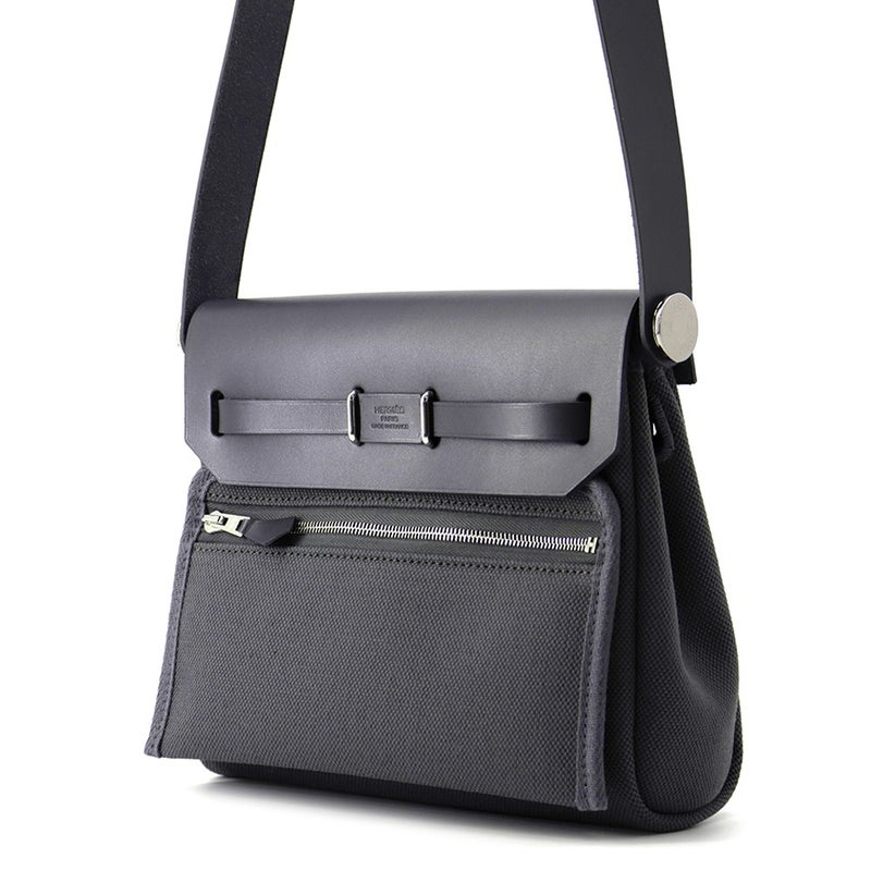 エルメス ショルダーバッグ エールバッグジップ ミニ アルドワーズ/シルバー金具 トワルミリタリー/ヴァッシュハンター K刻印