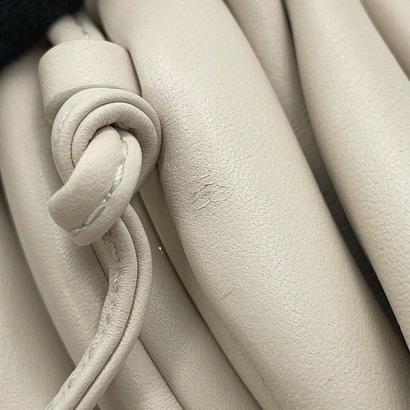 ボッテガヴェネタ ショルダーバッグ ミニ ザ・ポーチ 585852 BOTTEGA VENETA