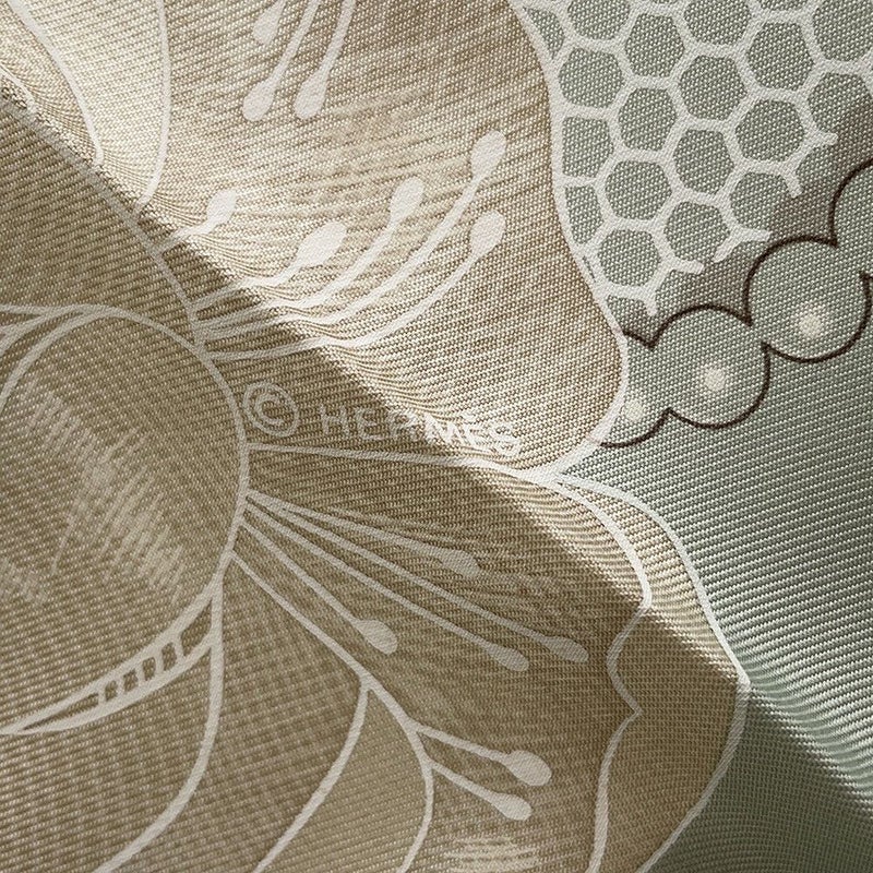 エルメス スカーフ カレ90 Doigts de Fee 妖精の指 シルク HERMES シルクスカーフ