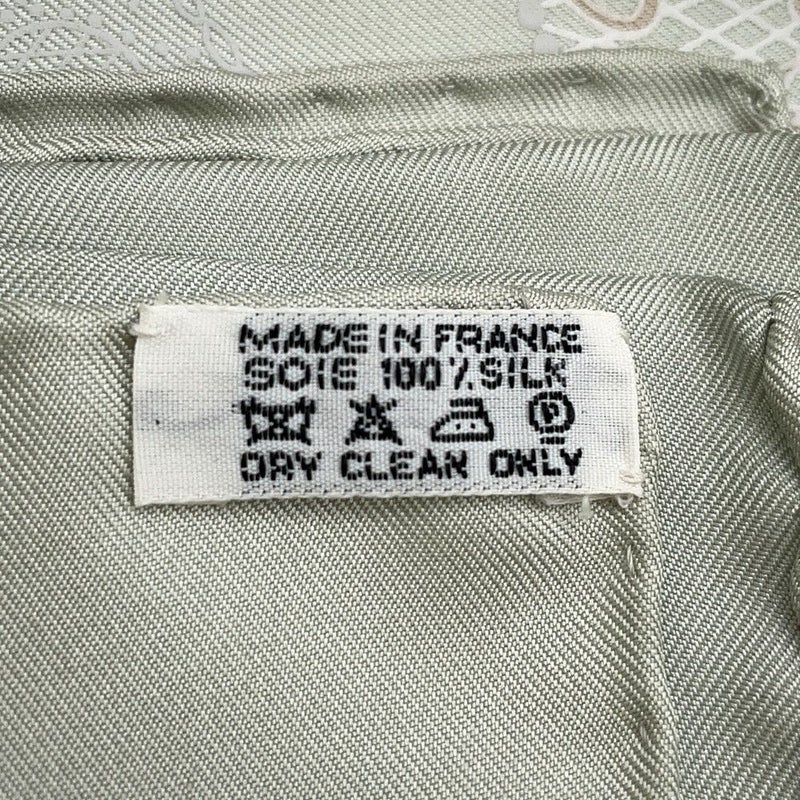 エルメス スカーフ カレ90 Doigts de Fee 妖精の指 シルク HERMES シルクスカーフ