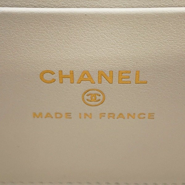 シャネル チェーンショルダーバッグ バニティ ココマーク マトラッセ トランプ キャビアスキン AP3079 CHANEL 白