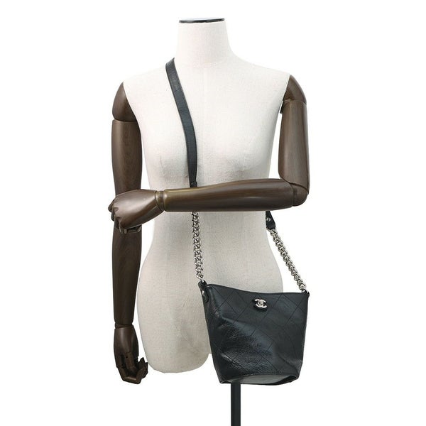 シャネル ショルダーバッグ バケット ココマーク マトラッセ CHANEL 黒