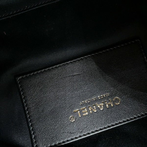 シャネル チェーンショルダーバッグ ココマーク CHANEL25 スモール キャビアスキン AS5293 CHANEL 黒