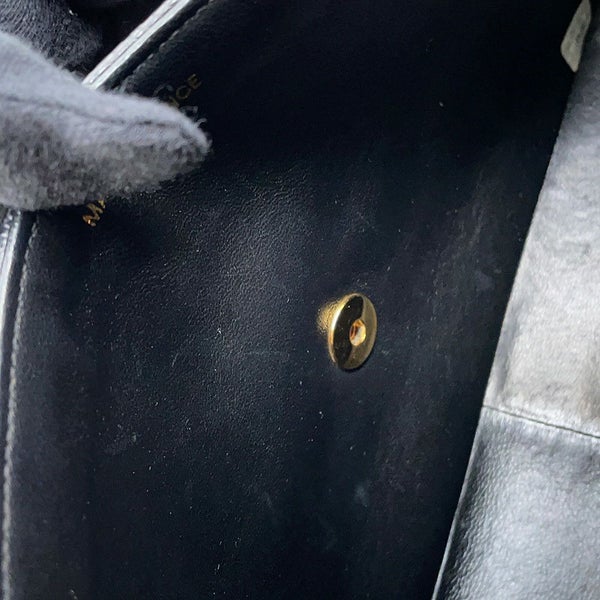 シャネル チェーンショルダーバッグ マドモアゼル ココマーク キャビアスキン CHANEL 黒