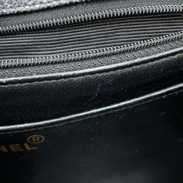シャネル チェーンショルダーバッグ マドモアゼル ココマーク キャビアスキン CHANEL 黒