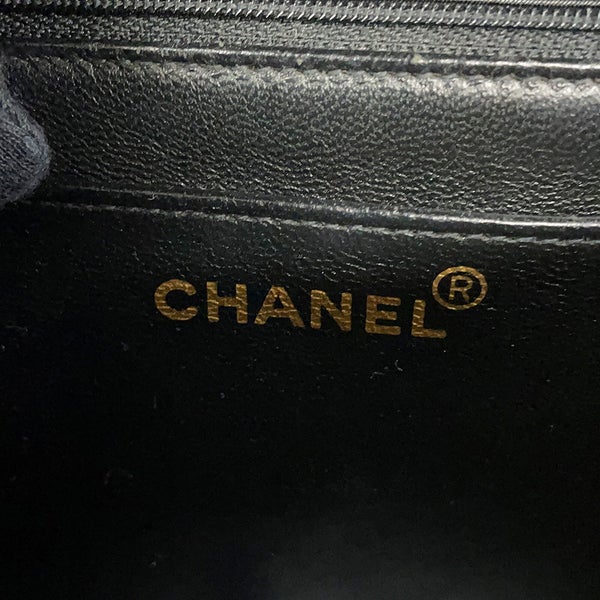 シャネル チェーンショルダーバッグ マドモアゼル ココマーク キャビアスキン CHANEL 黒