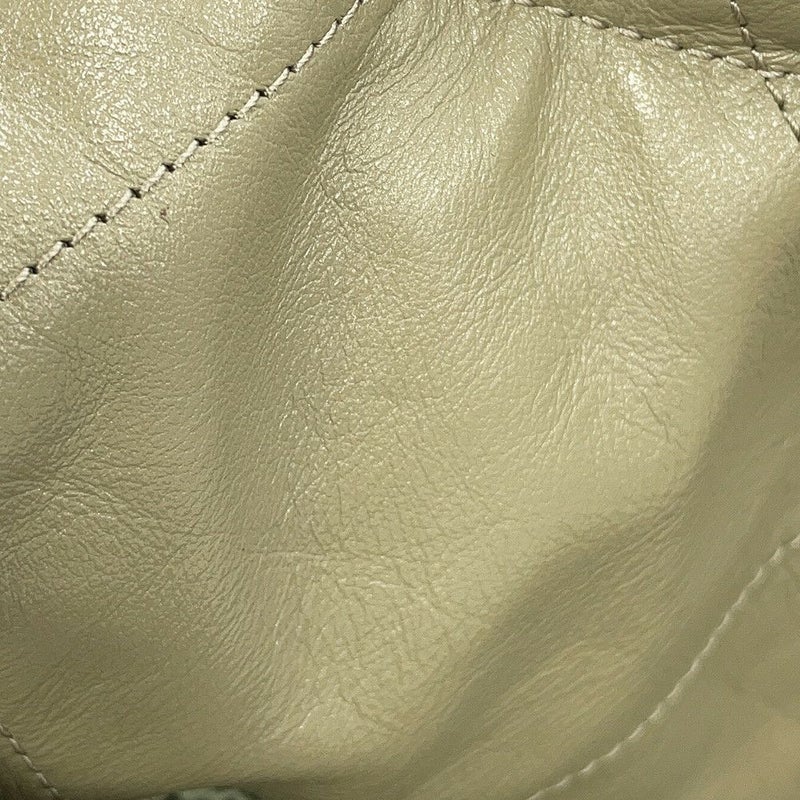 シャネル ハンドバッグ CHANEL 22 マトラッセ スモール シャイニーカーフレザー AS3260 CHANEL ポーチ付き