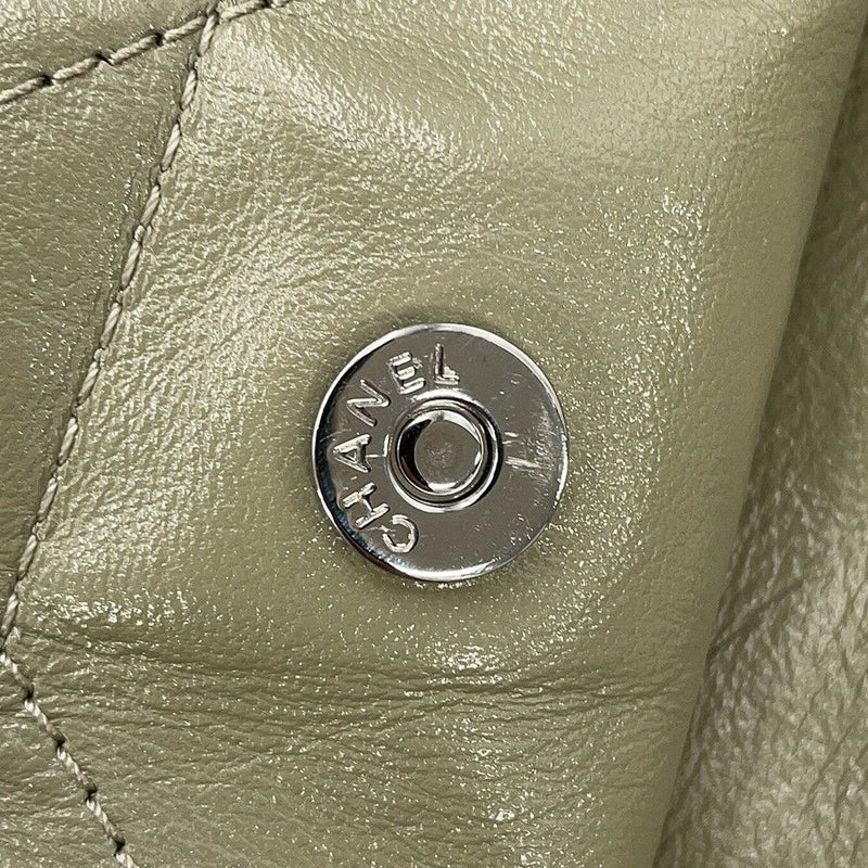 シャネル ハンドバッグ CHANEL 22 マトラッセ スモール シャイニーカーフレザー AS3260 CHANEL ポーチ付き