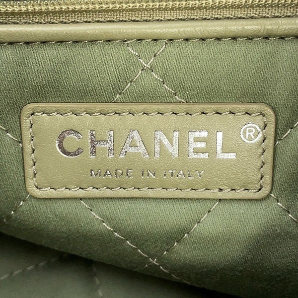 シャネル ハンドバッグ CHANEL 22 マトラッセ スモール シャイニーカーフレザー AS3260 CHANEL ポーチ付き