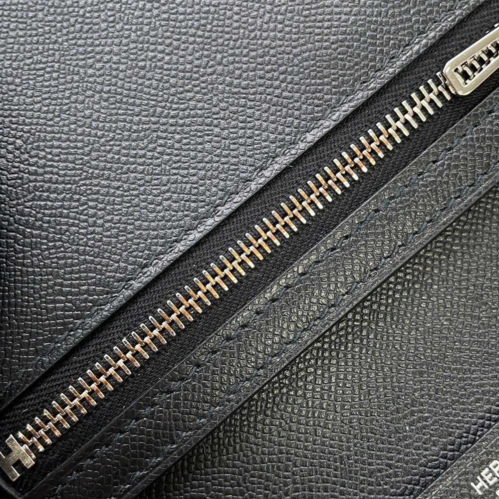 HERMES エルメス ベアンコンパクト ヴォーマダム 二つ折り財布 ブラック レザー K刻印 シルバー金具 エルメス 二つ折り財布 ベアンコンパクト ブラック/シルバー金具
