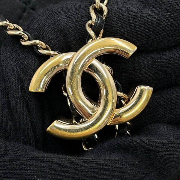 シャネル ハンドバッグ ココマーク マトラッセ レザー CHANEL 2way 黒