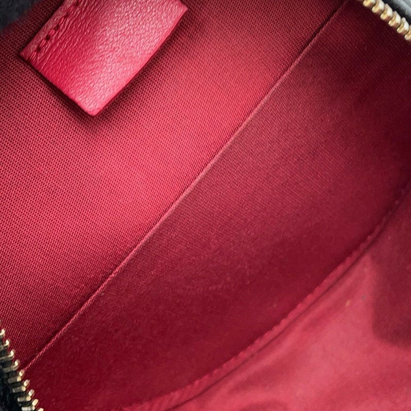 シャネル チェーンショルダーバッグ CHANEL19 ココマーク マトラッセ ラムスキン AP0945 CHANEL 黒