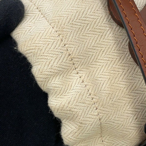 ロエべ ショルダーバッグ アナグラム カットアウト ポケット カーフレザー C922Y62X07 LOEWE