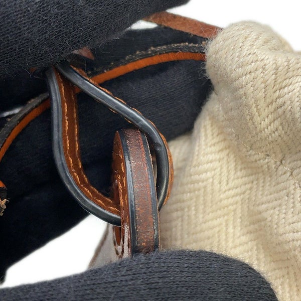 ロエべ ショルダーバッグ アナグラム カットアウト ポケット カーフレザー C922Y62X07 LOEWE