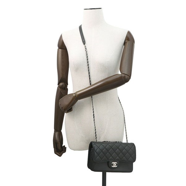 シャネル チェーンショルダーバッグ マトラッセ ココマーク マチポケット アコーディオン ラムスキン CHANEL 黒