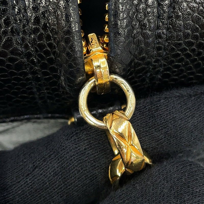 シャネル チェーンショルダーバッグ マトラッセ ココマーク キャビアスキン CHANEL 黒
