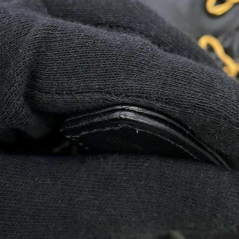 シャネル チェーンショルダーバッグ CHANEL19 マトラッセ ココマーク ラムスキン AS1160 CHANEL 黒