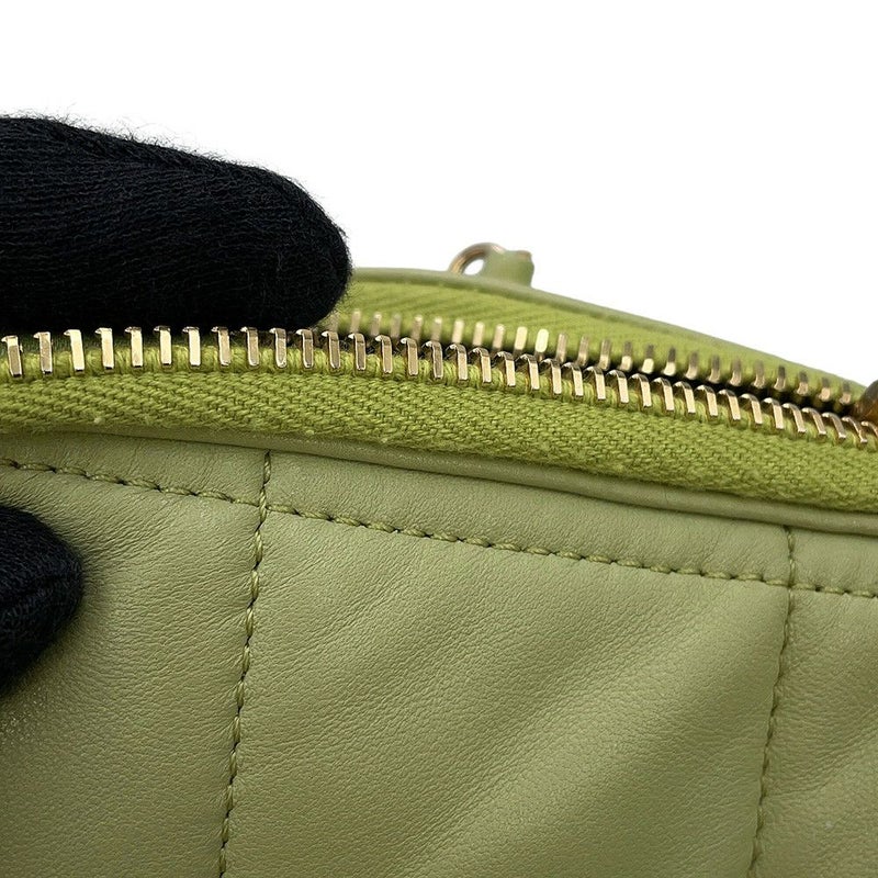 シャネル チェーンショルダーバッグ ココマーク マトラッセ ラムスキン AS2201 CHANEL