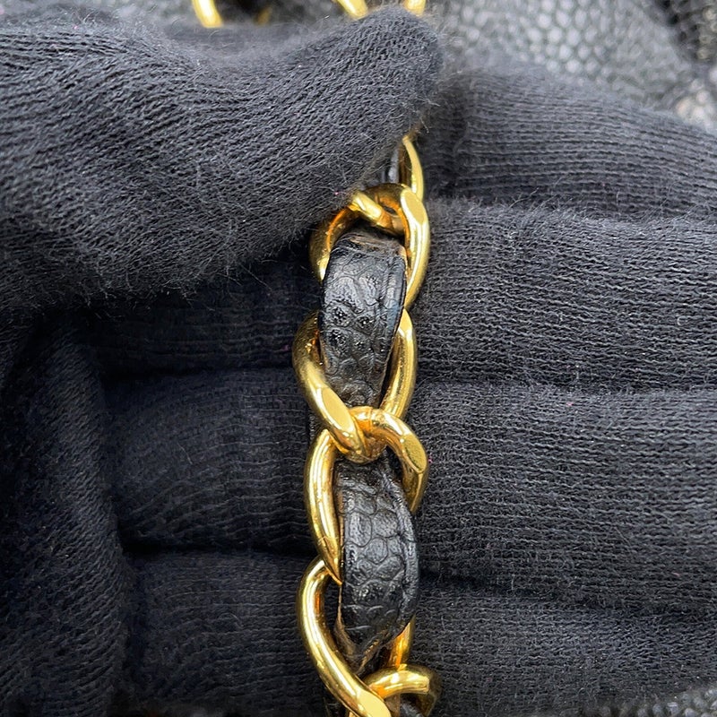 シャネル チェーンショルダーバッグ マトラッセ25 ココマーク ダイアナ キャビアスキン A01165 CHANEL 黒