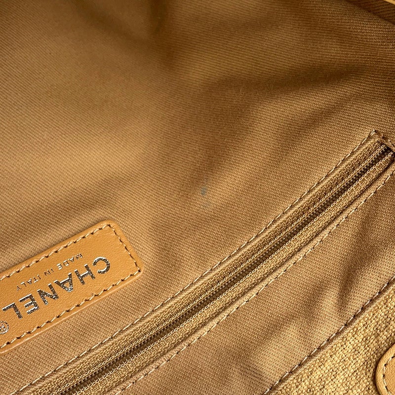 シャネル トートバッグ ドーヴィルライン ミディアム ショッピングバッグ ロゴ キャンバス A67001 CHANEL